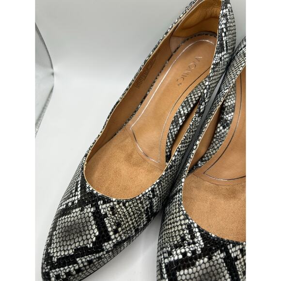Vionic Madison Mia Snakeskin Pointed Toe Block Heels - Picture 3 of 8